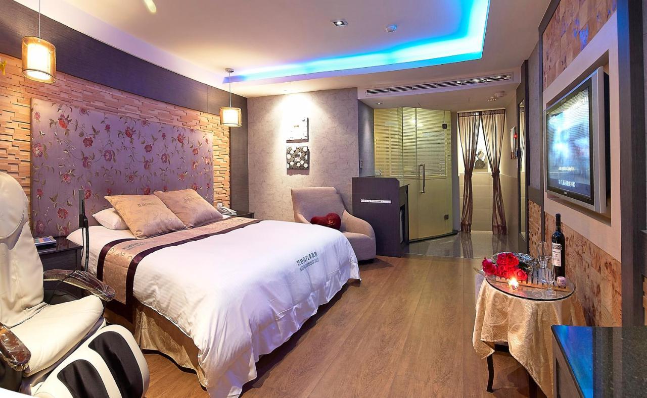 Zhi Baishan Motel Zhunan Ngoại thất bức ảnh